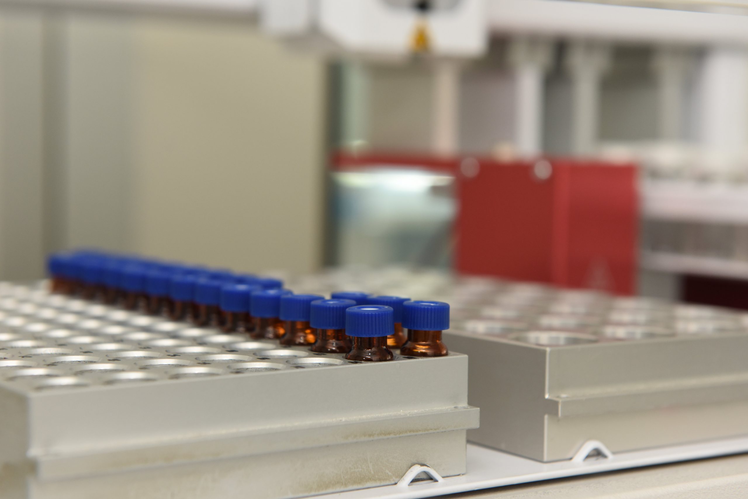 vials avec échantillons avant analyses